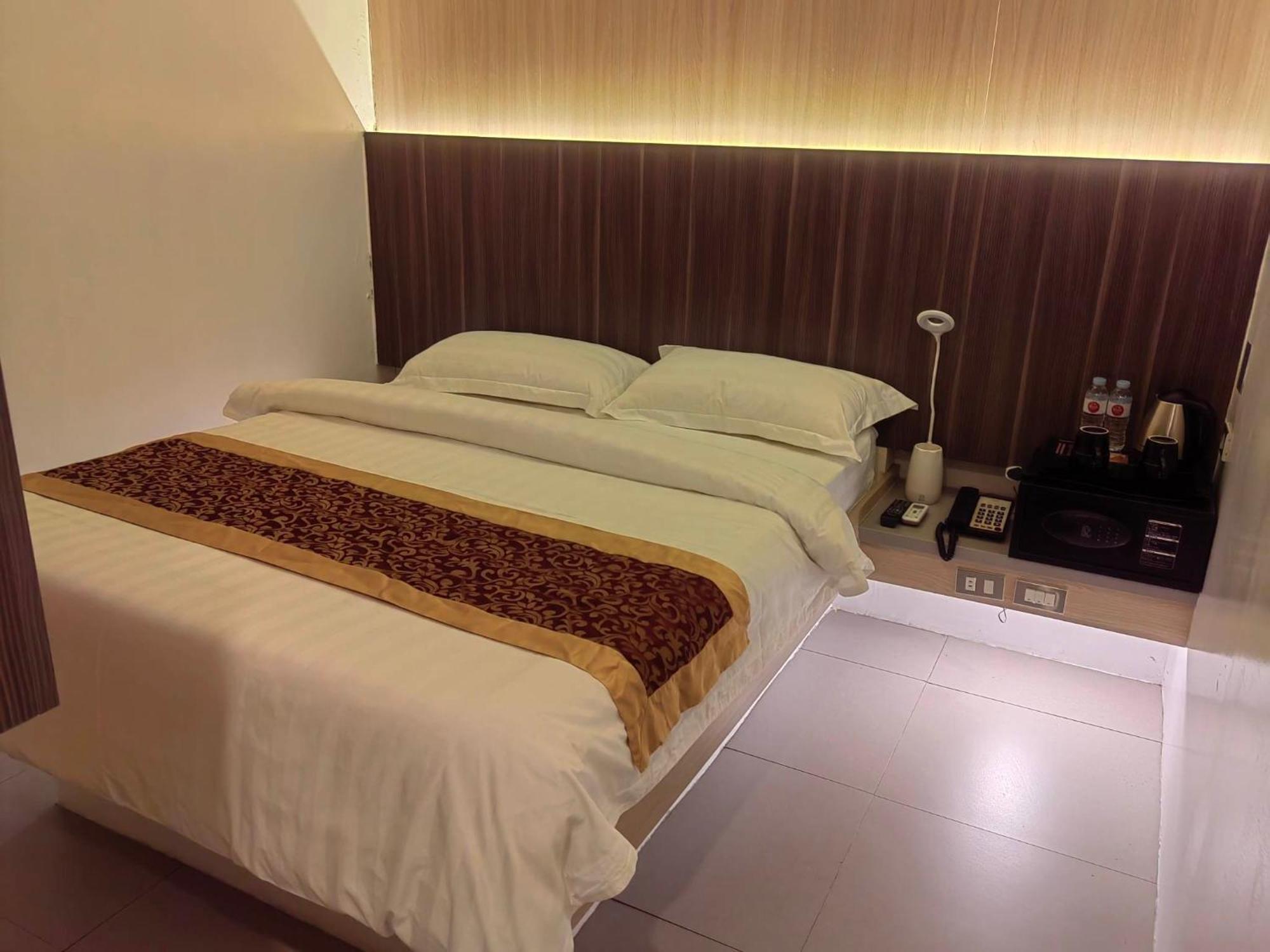 Kojo Hotel Tagum מראה חיצוני תמונה
