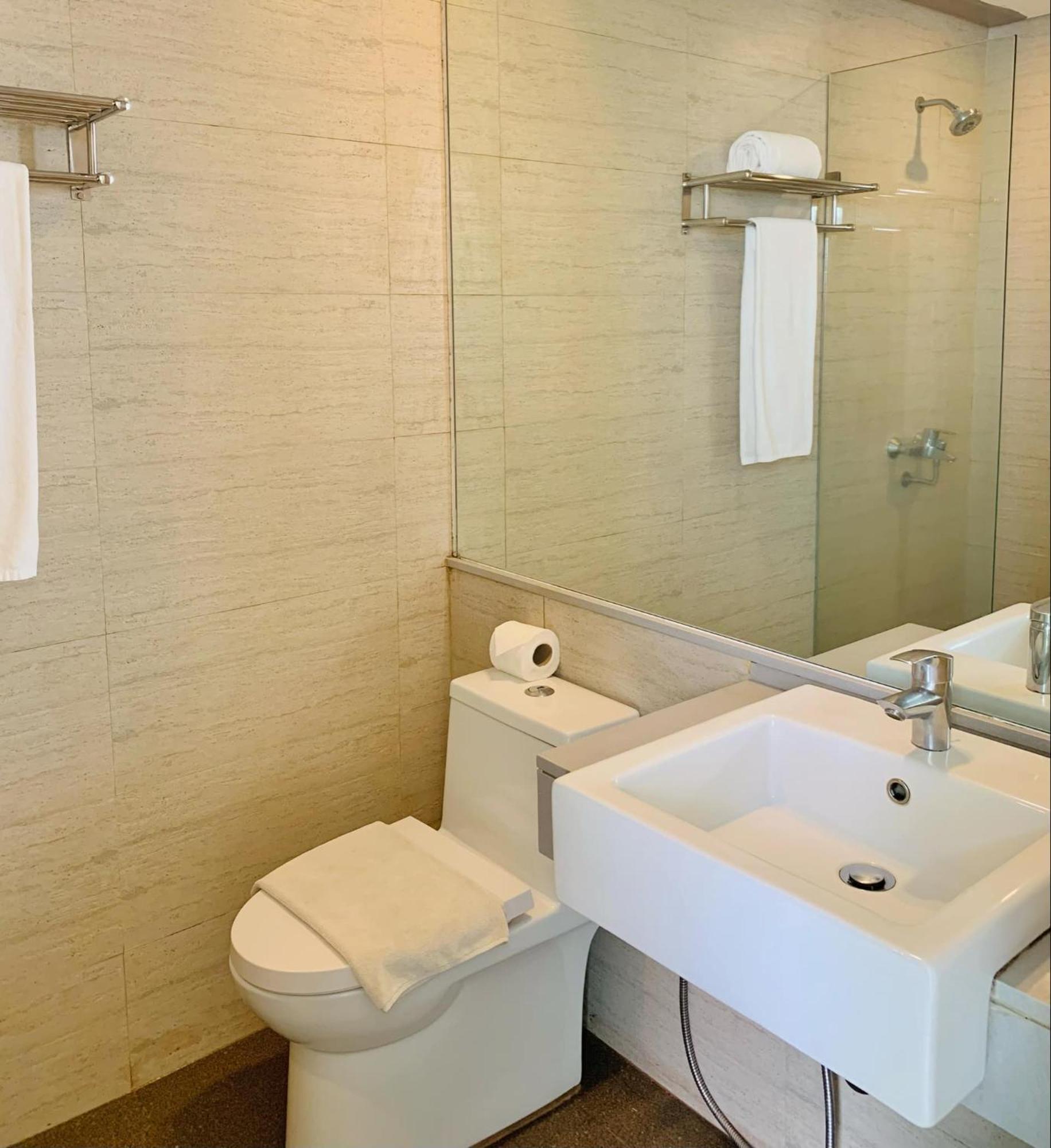 Kojo Hotel Tagum מראה חיצוני תמונה